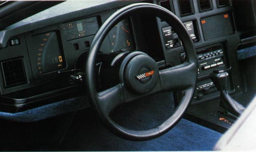 84corvetteinterior.jpg